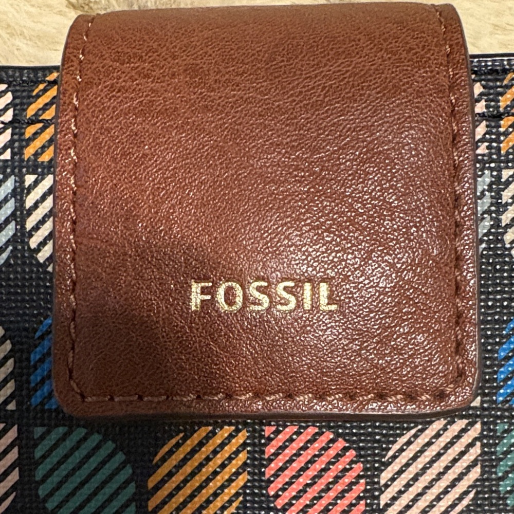 Fossil Colorful Leaf Pattern Wallet - image 2